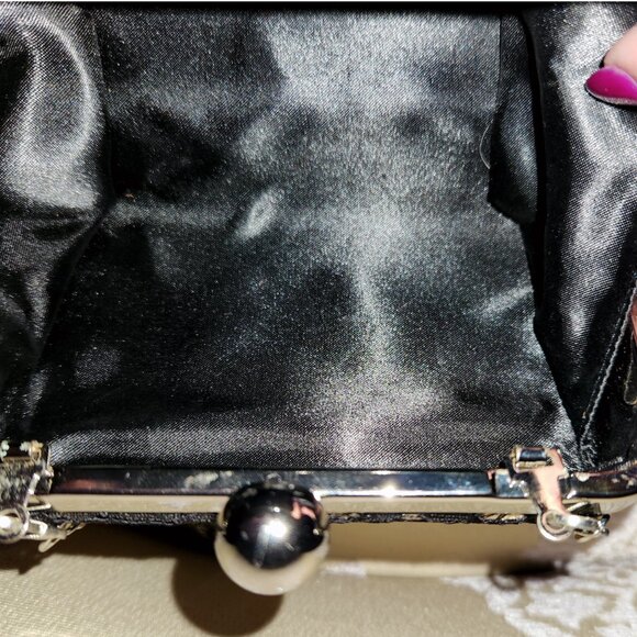 Evening Bag with Chain Strap - Black Lace over Cream Satin Hard Shell - NWOT - Picture 3 of 6